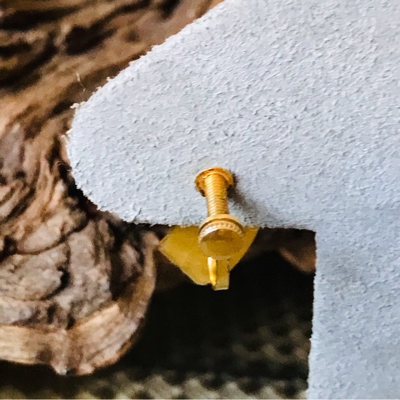 Vintage MCM Costume Gold Tone Geometric Shape Screw Back 1” Earrings - Picture 8 of 12